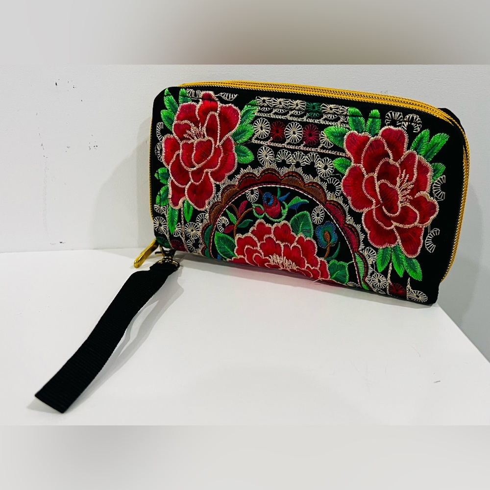 Woman's Floral Purse